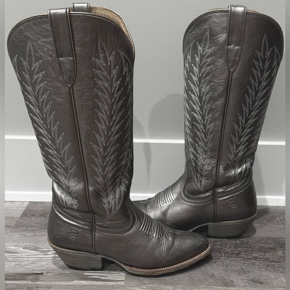 Ariat Metallic Gray Leather Western Heeled Boots - Picture 2 of 3